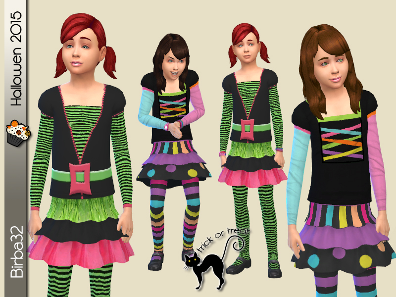 Cuatro sims usando vestidos de colores brillantes con medias brillantes