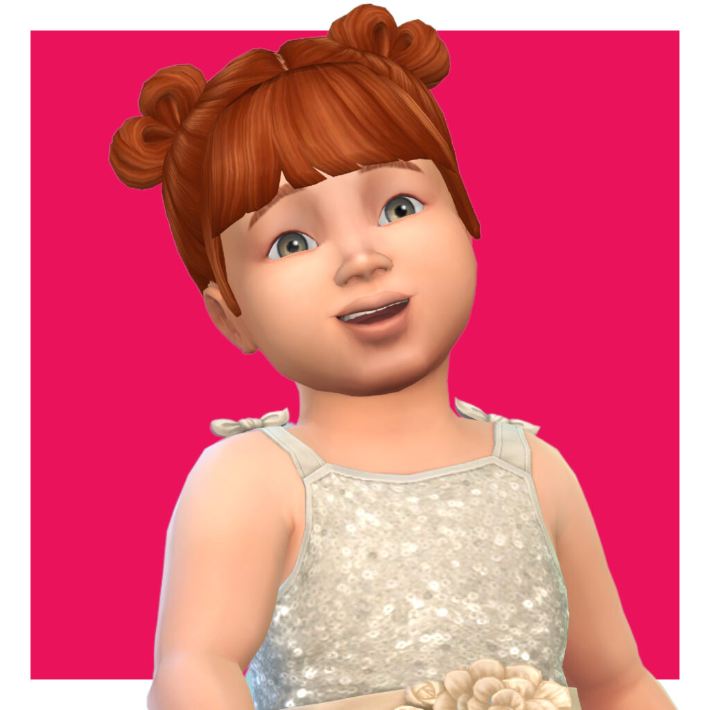Un niño pequeño en Los Sims 4 en un fondo rosa. Este niño tiene una expresión divertida en su rostro y está usando un vestido de tirantes brillante, tiene su cabello en dos moños con flequillo.