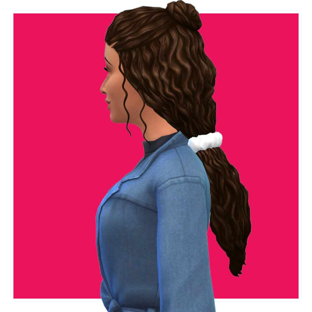 Un sim mirando hacia el lado izquierdo y vistiendo una camisa de mezclilla azul. Tienen el cabello ondulado y recogido detrás de su cuerpo con una gran cinta para el cabello blanca.