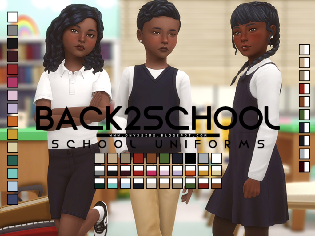 Tres sims vistiendo trajes de color khaki, negro y blanco que parecen uniformes escolares