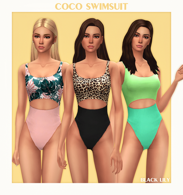 Tres sims posando en sus trajes de baño que son de una pieza con el centro recortado.