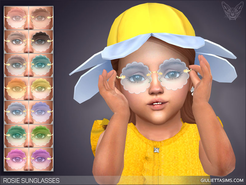 Un niño pequeño de Los Sims 4 que lleva una camiseta amarilla con mangas con volantes y un sombrero de margarita amarillo. Lleva un par de gafas de sol cc con burbujas.
