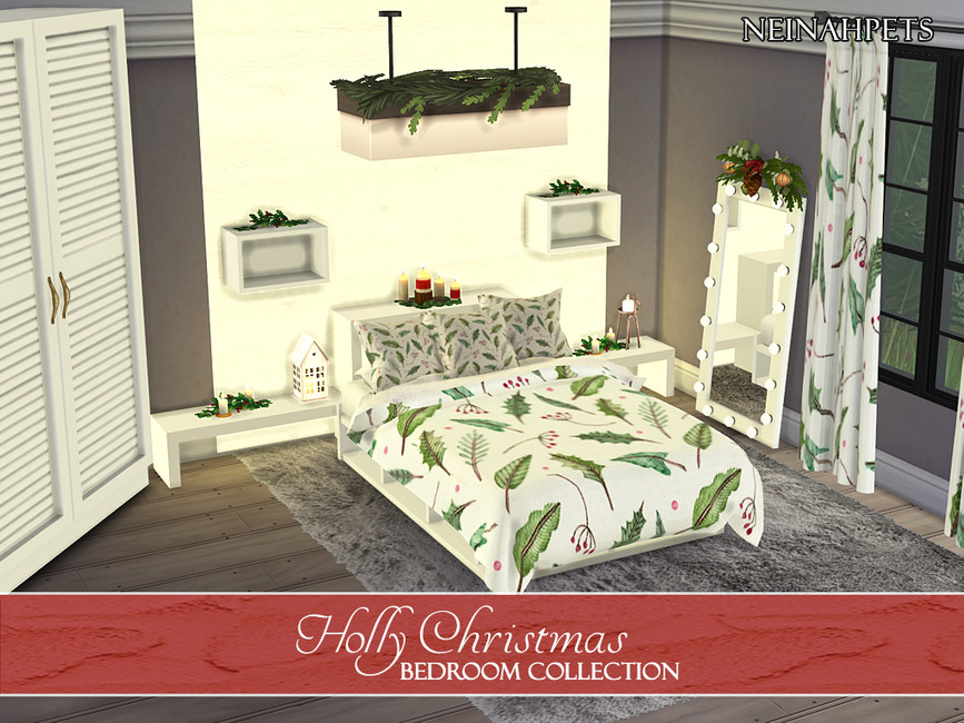 Un dormitorio de temática navideña en blanco y verde con acebo. Tiene acebo en la parte superior de un espejo, acebo en las almohadas y cortinas.